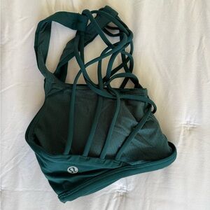 Lululemon Free To Be Bra in Storm Teal Size 12